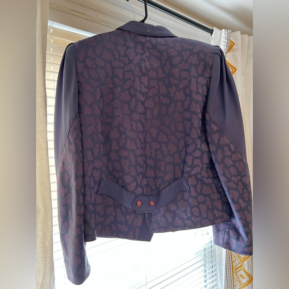 Periwinkle size medium/8 blazer - Picture 2 of 5